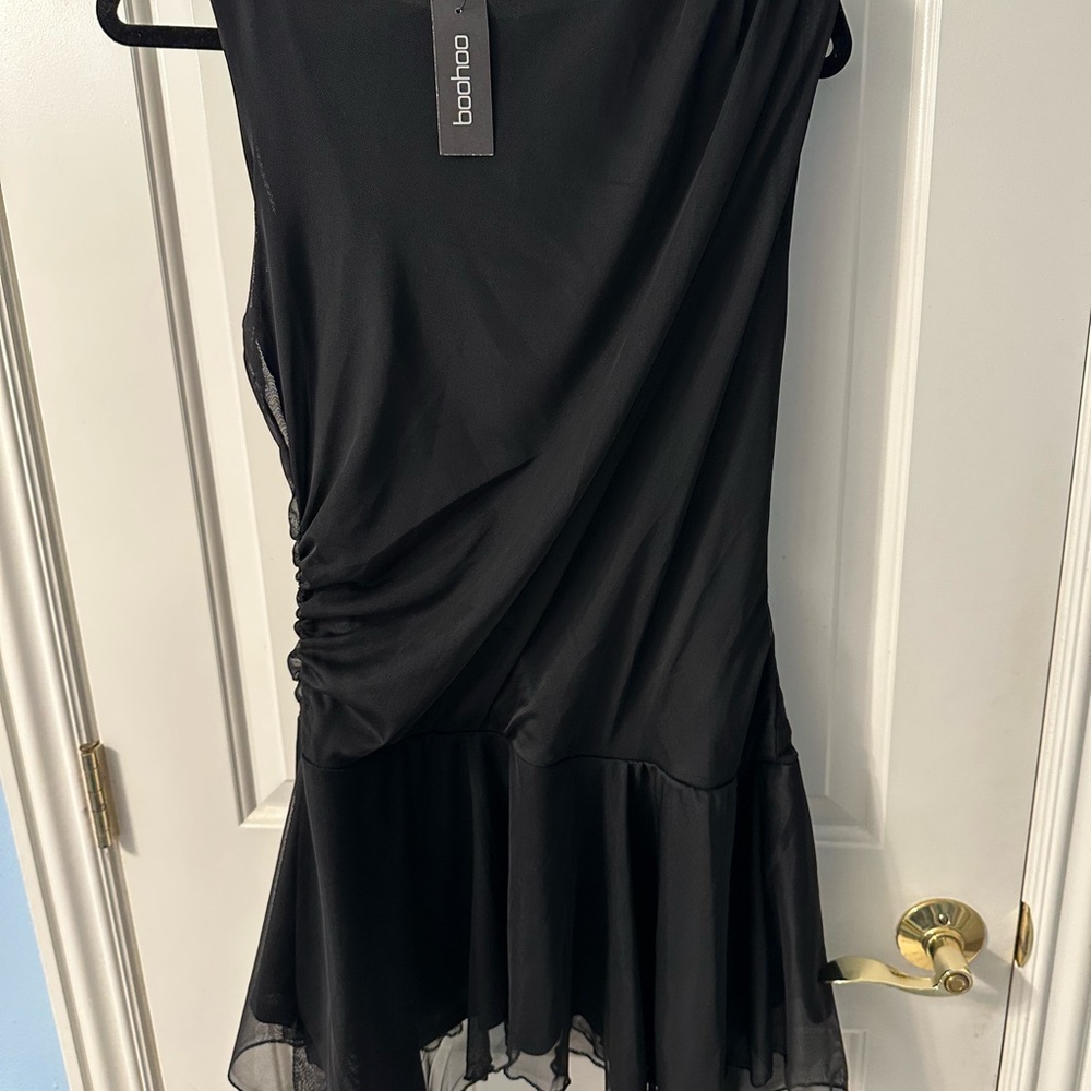 NWT Boohoo Mesh Ruched Detail Skater Mini Dress size 12